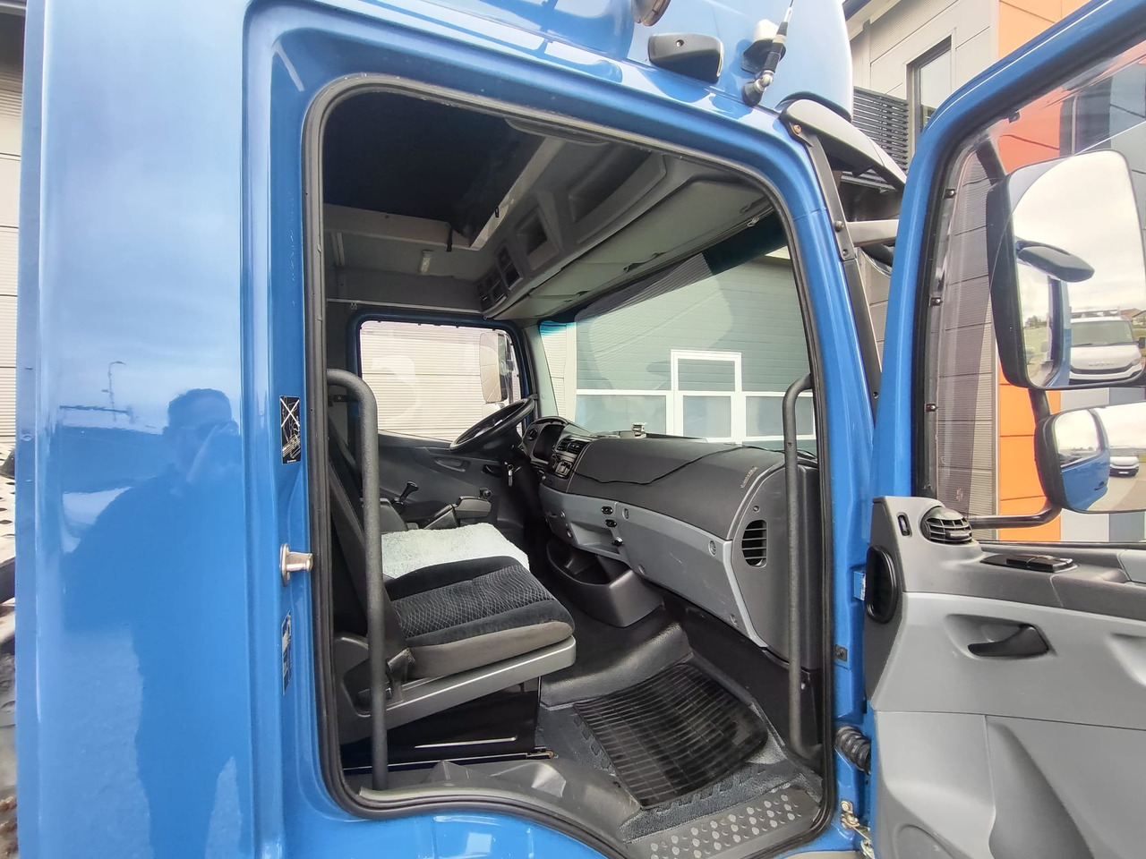 Truk MERCEDES-BENZ ATEGO: gambar 8