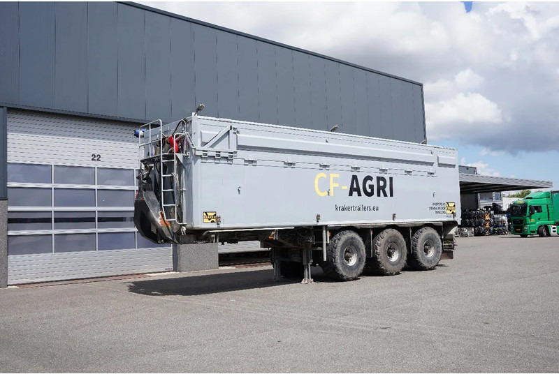 Kraker CF Agri Truck and Tractor 2 steering axle - Semi-trailer dengan lantai berjalan: gambar 1 Kraker CF Agri Truck and Tractor 2 steering axle - Semi-trailer dengan lantai berjalan: gambar 1