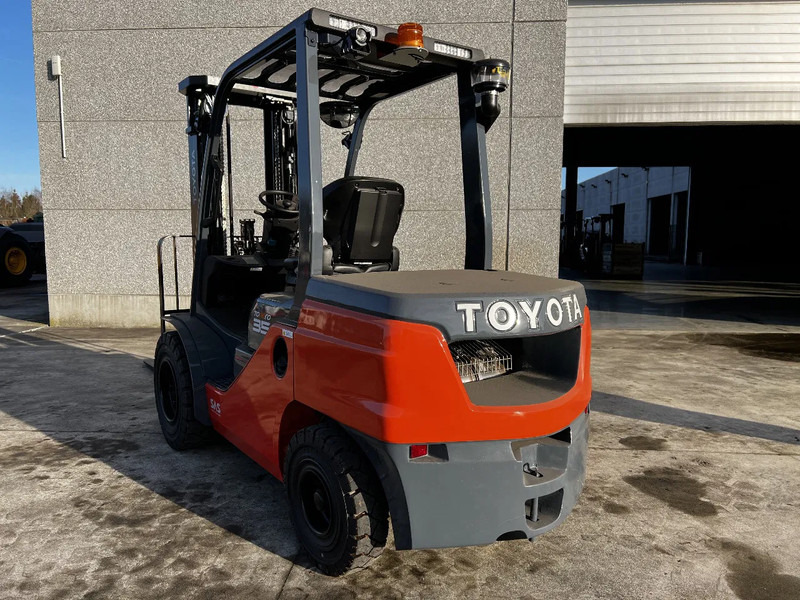 Toyota 52-8FDJF35 TONERO 35 (NEW) (5x in Stock) - Forklift diesel: gambar 3 Toyota 52-8FDJF35 TONERO 35 (NEW) (5x in Stock) - Forklift diesel: gambar 3