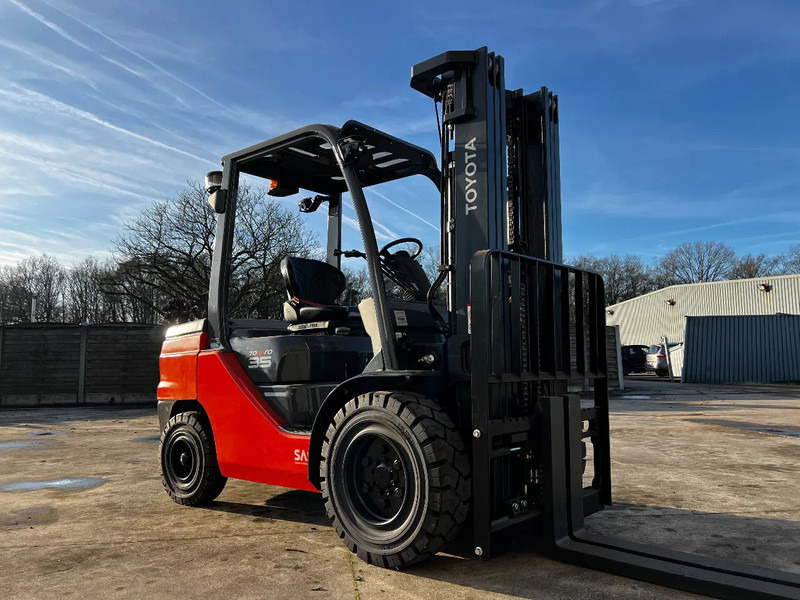Toyota 52-8FDJF35 TONERO 35 (NEW) (5x in Stock) - Forklift diesel: gambar 2 Toyota 52-8FDJF35 TONERO 35 (NEW) (5x in Stock) - Forklift diesel: gambar 2