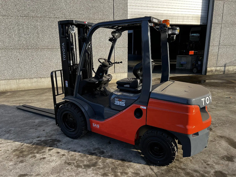 Toyota 52-8FDJF35 TONERO 35 (NEW) (5x in Stock) - Forklift diesel: gambar 4 Toyota 52-8FDJF35 TONERO 35 (NEW) (5x in Stock) - Forklift diesel: gambar 4