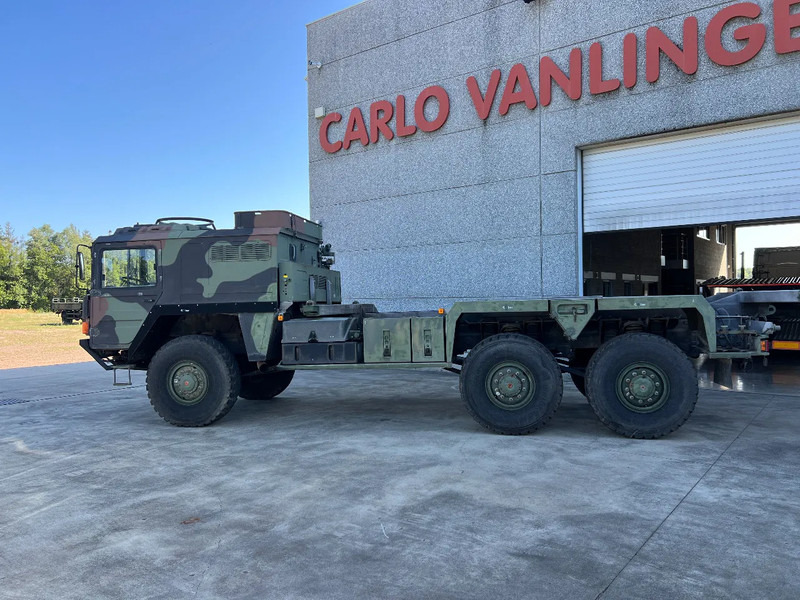 Truk MAN KAT 25.422DFAEG 6X6 CABIN CHASSIS - TWIST LOCKS SYSTEM: gambar 9 Truk MAN KAT 25.422DFAEG 6X6 CABIN CHASSIS - TWIST LOCKS SYSTEM: gambar 9