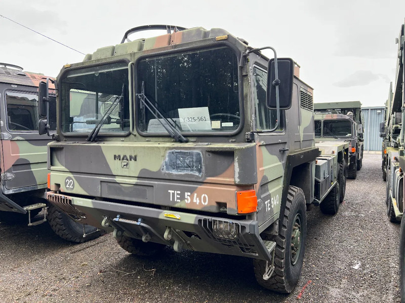 MAN KAT 25.422DFAEG 6X6 CABIN CHASSIS - TWIST LOCKS SYSTEM - Truk: gambar 1 MAN KAT 25.422DFAEG 6X6 CABIN CHASSIS - TWIST LOCKS SYSTEM - Truk: gambar 1