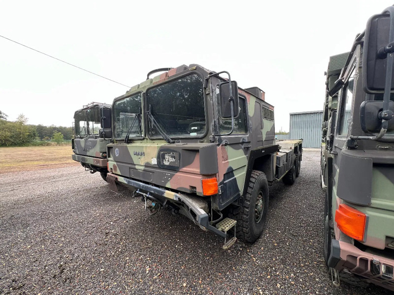 MAN KAT 25.422DFAEG 6X6 CABIN CHASSIS - TWIST LOCKS SYSTEM - Truk: gambar 2 MAN KAT 25.422DFAEG 6X6 CABIN CHASSIS - TWIST LOCKS SYSTEM - Truk: gambar 2