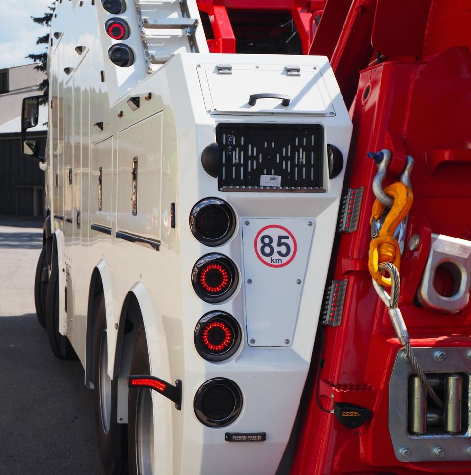 DAF XF 530 NEW T-REX DAF white - Mobil derek: gambar 4 DAF XF 530 NEW T-REX DAF white - Mobil derek: gambar 4