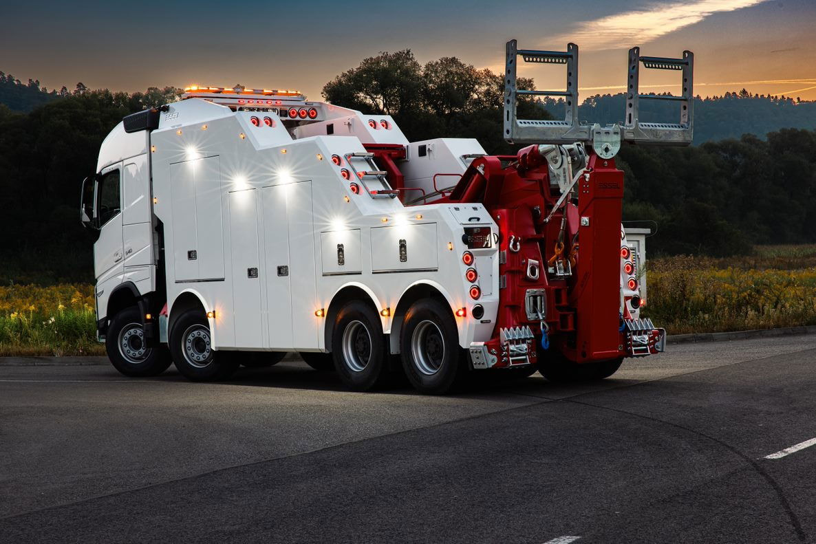 Volvo FH NEW ER4120 5 winches T-REX Volvo FH 540 8x4 WB6,0 White - Mobil derek: gambar 1 Volvo FH NEW ER4120 5 winches T-REX Volvo FH 540 8x4 WB6,0 White - Mobil derek: gambar 1