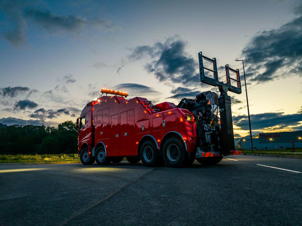 Volvo FH NEW ER4120 5 winches T-REX Volvo FH 540 8x4 WB6,0 White - Mobil derek: gambar 4 Volvo FH NEW ER4120 5 winches T-REX Volvo FH 540 8x4 WB6,0 White - Mobil derek: gambar 4