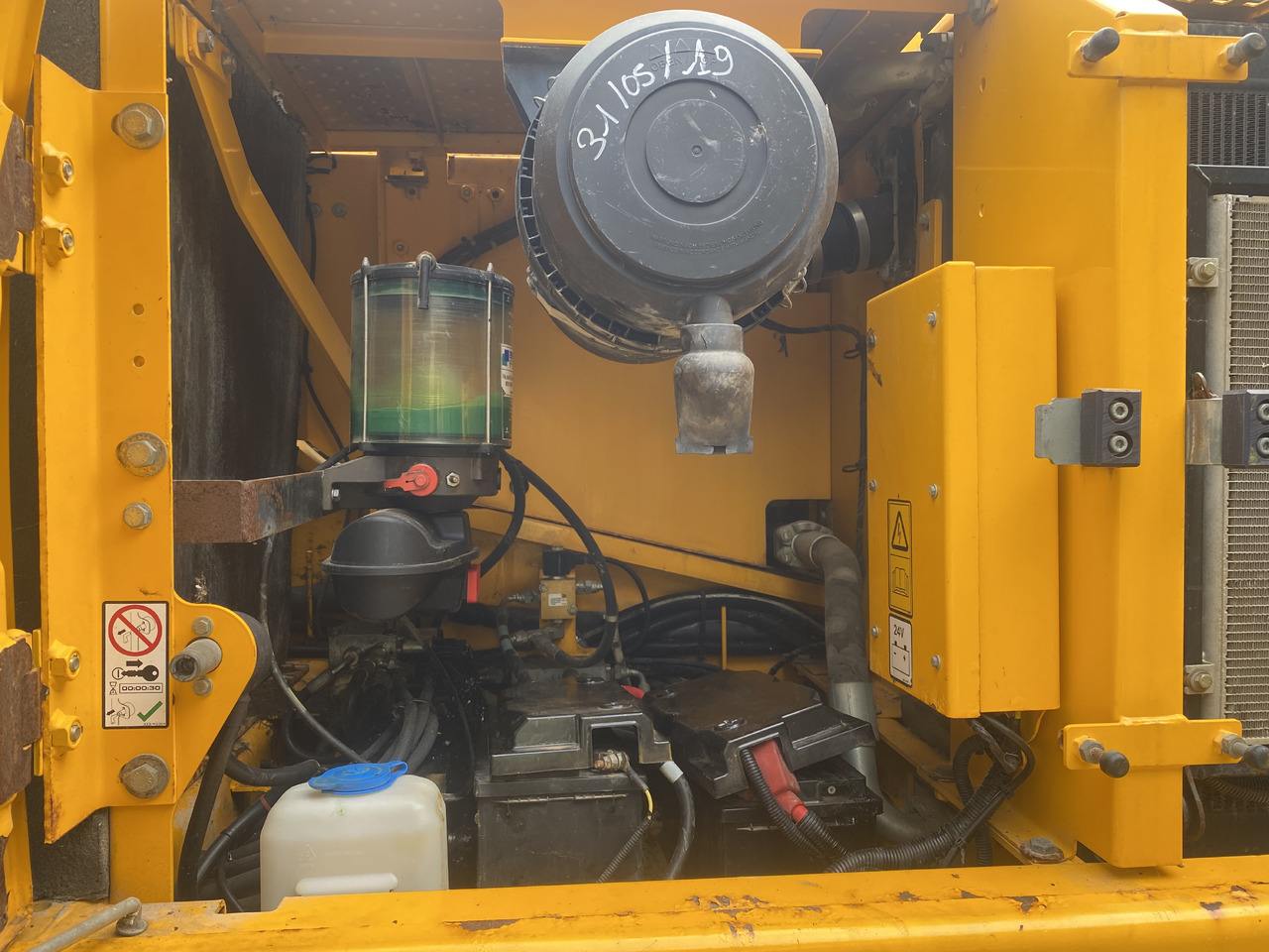 JCB JS 210 - Ekskavator perayap: gambar 4 JCB JS 210 - Ekskavator perayap: gambar 4