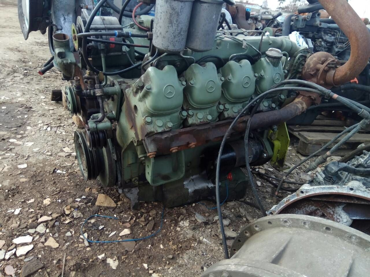 OM 422 V8 BiTurbo Mercedes-Benz - Mesin untuk Truk: gambar 1 OM 422 V8 BiTurbo Mercedes-Benz - Mesin untuk Truk: gambar 1