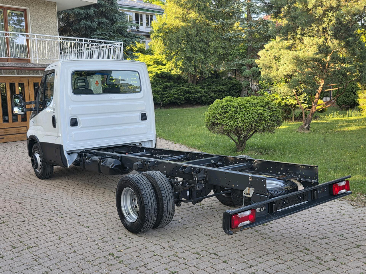 Iveco Daily 72c-17 Rama Pod Zabudowę Klima ! 3.0 HPI ! 170 Hp * Super Stan ! - Van kecil: gambar 5 Iveco Daily 72c-17 Rama Pod Zabudowę Klima ! 3.0 HPI ! 170 Hp * Super Stan ! - Van kecil: gambar 5