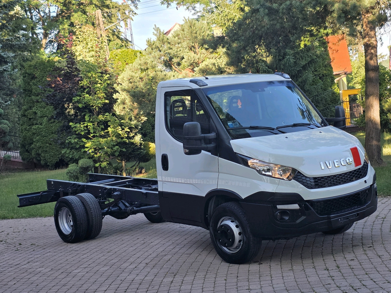 Iveco Daily 72c-17 Rama Pod Zabudowę Klima ! 3.0 HPI ! 170 Hp * Super Stan ! - Van kecil: gambar 4 Iveco Daily 72c-17 Rama Pod Zabudowę Klima ! 3.0 HPI ! 170 Hp * Super Stan ! - Van kecil: gambar 4