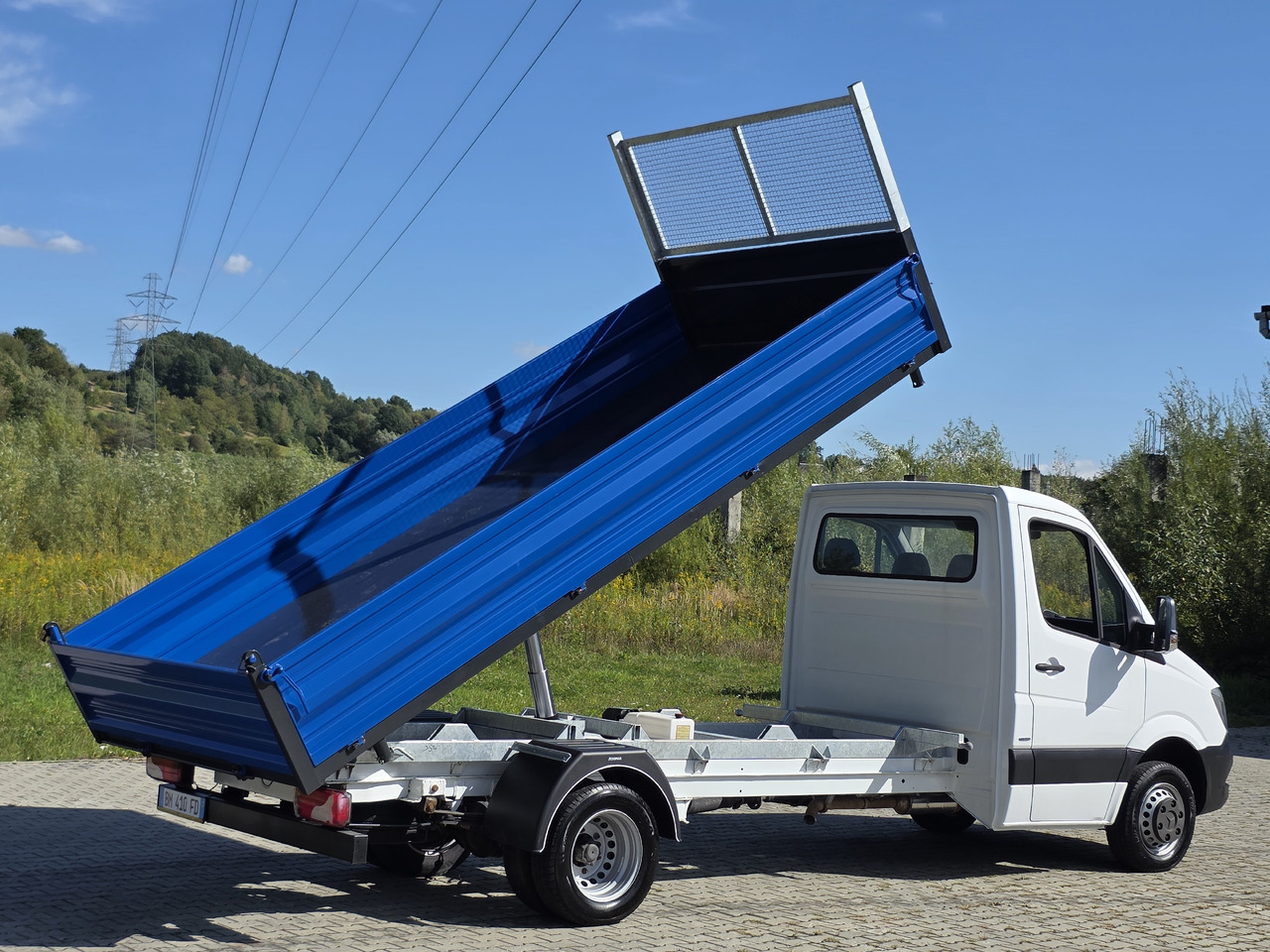MERCEDES-BENZ Sprinter 419 CDI Wywrotka 4.50 M ! Kiper 3-Stronny ! Klima ! 3.0 CDI * 190 Km ! - Van jungkit: gambar 5 MERCEDES-BENZ Sprinter 419 CDI Wywrotka 4.50 M ! Kiper 3-Stronny ! Klima ! 3.0 CDI * 190 Km ! - Van jungkit: gambar 5
