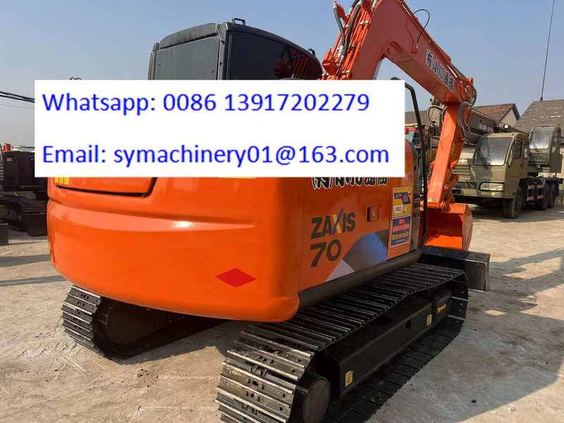 Hitachi ZX70 - Ekskavator mini: gambar 1 Hitachi ZX70 - Ekskavator mini: gambar 1