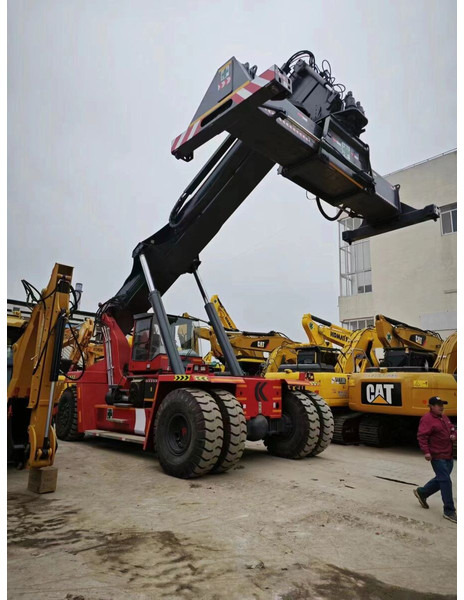 Kalmar DRF450 - Penumpuk jangkauan: gambar 5 Kalmar DRF450 - Penumpuk jangkauan: gambar 5