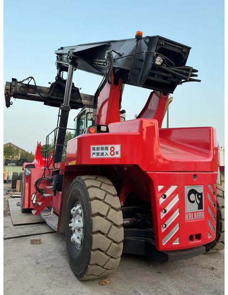 Kalmar DRU450 - Penumpuk jangkauan: gambar 5 Kalmar DRU450 - Penumpuk jangkauan: gambar 5