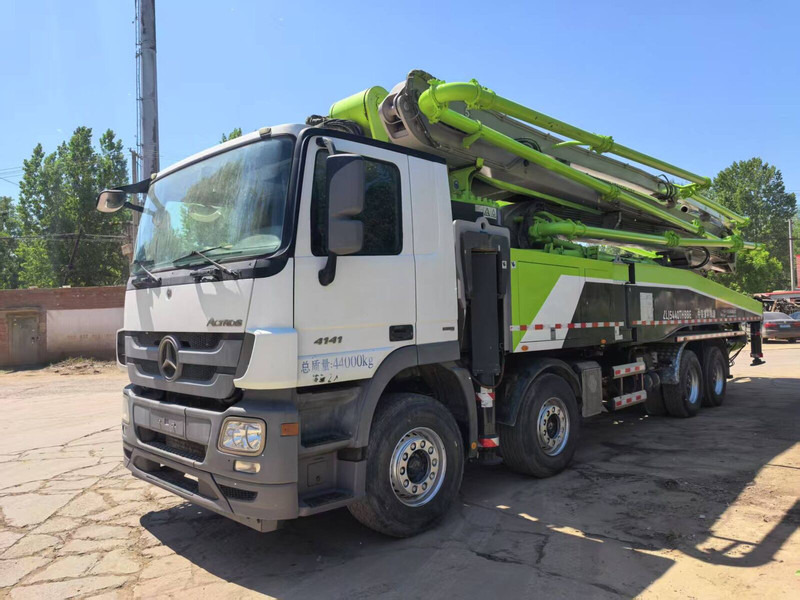 Mercedes-Benz Actros - Pompa beton stasioner: gambar 4 Mercedes-Benz Actros - Pompa beton stasioner: gambar 4