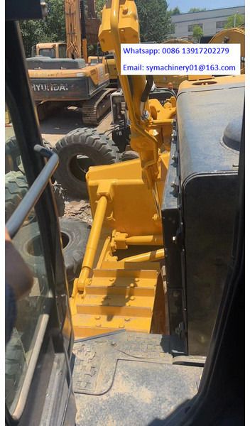 Bulldozer Shantui SD32: gambar 12