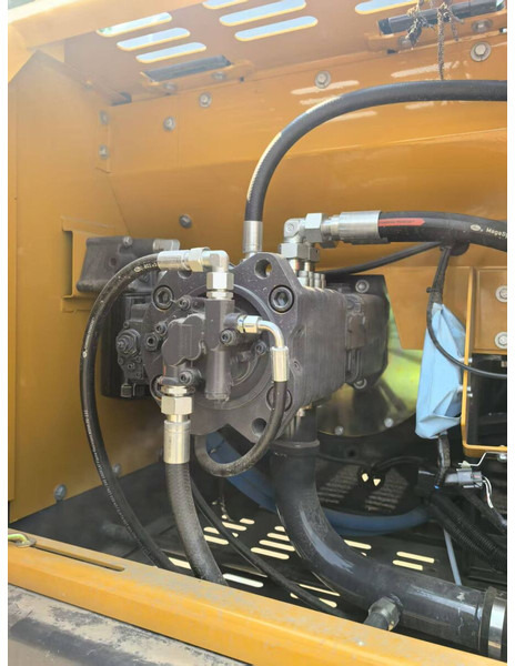 XCMG XE215C - Ekskavator perayap: gambar 5 XCMG XE215C - Ekskavator perayap: gambar 5