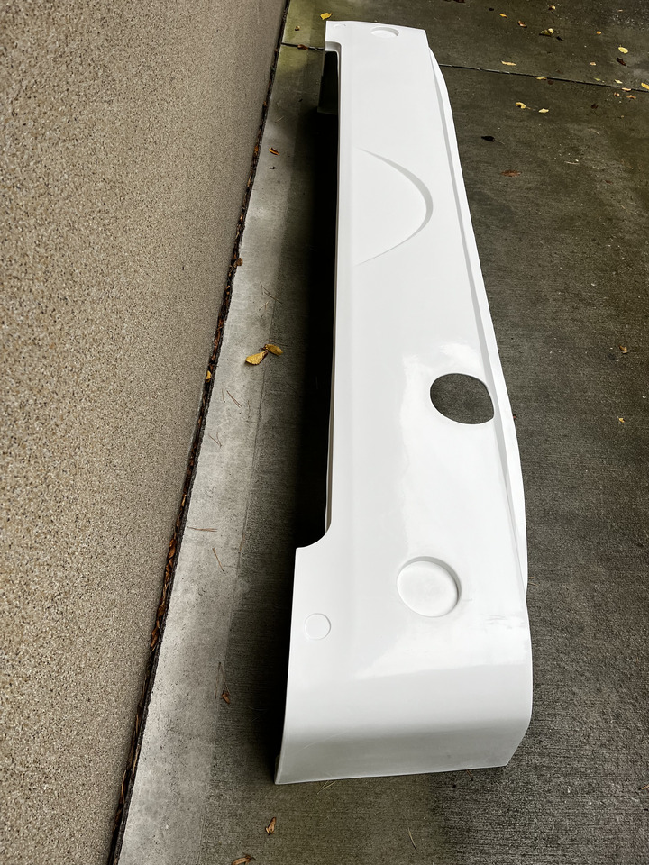 SCANIA IRIZAR NEW CENTURY zderzak tylny Zderzak tylny Scania IRIZAR NEW CENTURY - Bumper untuk Bus pariwisata: gambar 1 SCANIA IRIZAR NEW CENTURY zderzak tylny Zderzak tylny Scania IRIZAR NEW CENTURY - Bumper untuk Bus pariwisata: gambar 1