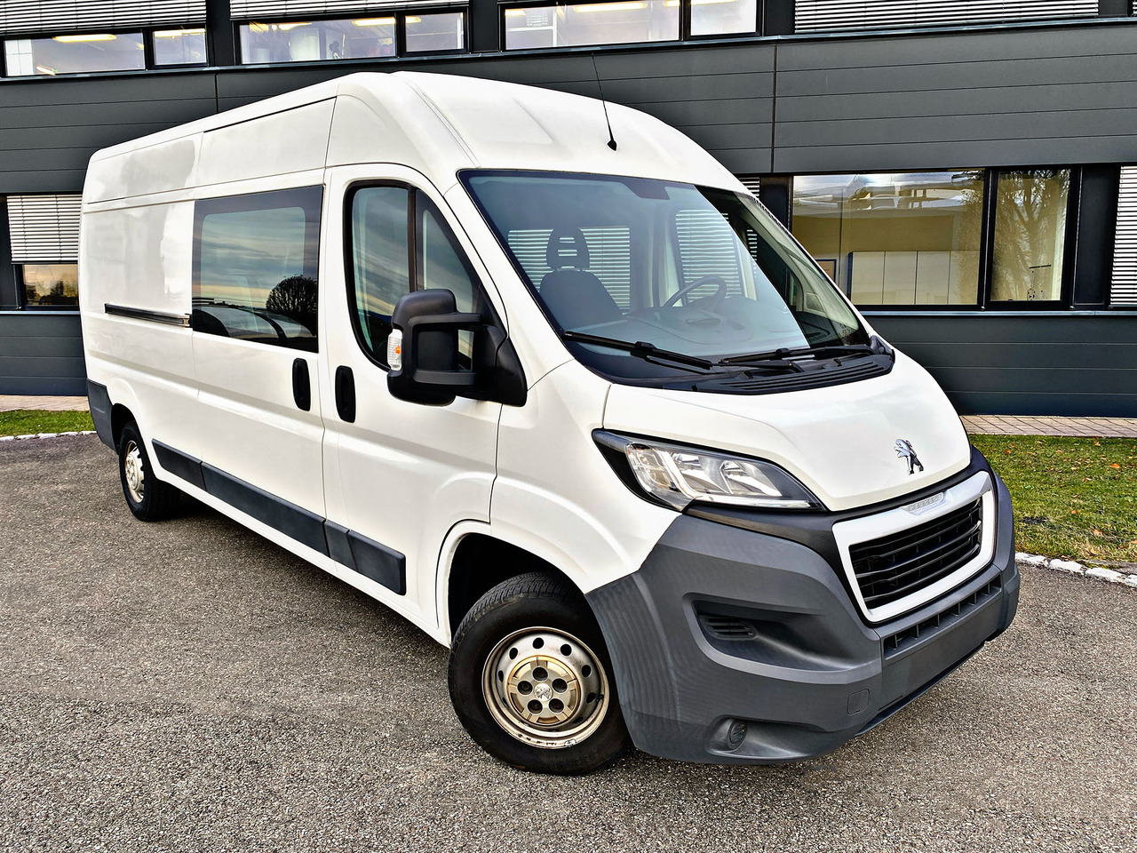 Peugeot Boxer Kasten Hoch 335 L3H2Pro|5Sitzer|Kamera|19% - Van panel, Van kombi: gambar 1 Peugeot Boxer Kasten Hoch 335 L3H2Pro|5Sitzer|Kamera|19% - Van panel, Van kombi: gambar 1