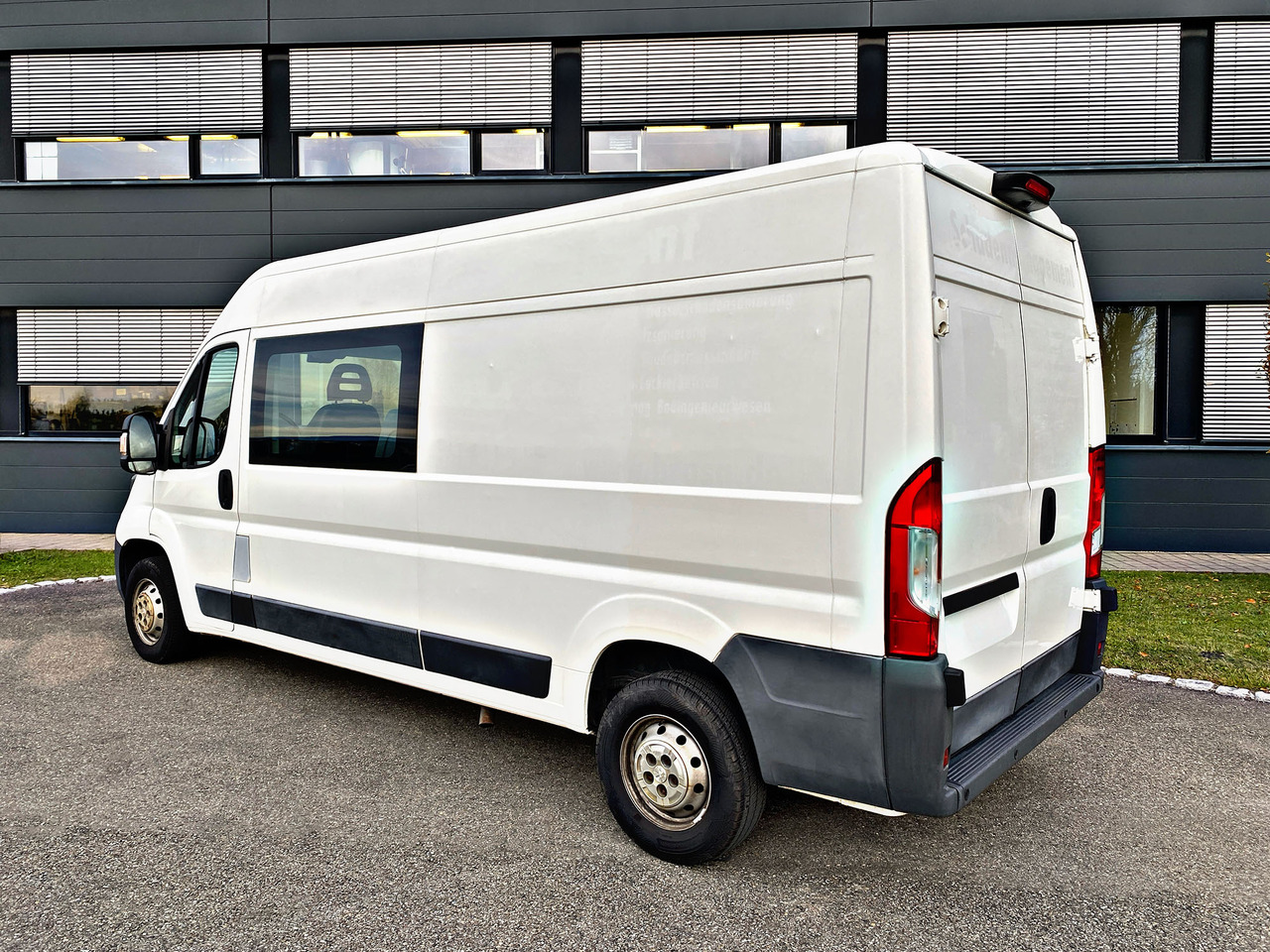 Peugeot Boxer Kasten Hoch 335 L3H2Pro|5Sitzer|Kamera|19% - Van panel, Van kombi: gambar 5 Peugeot Boxer Kasten Hoch 335 L3H2Pro|5Sitzer|Kamera|19% - Van panel, Van kombi: gambar 5