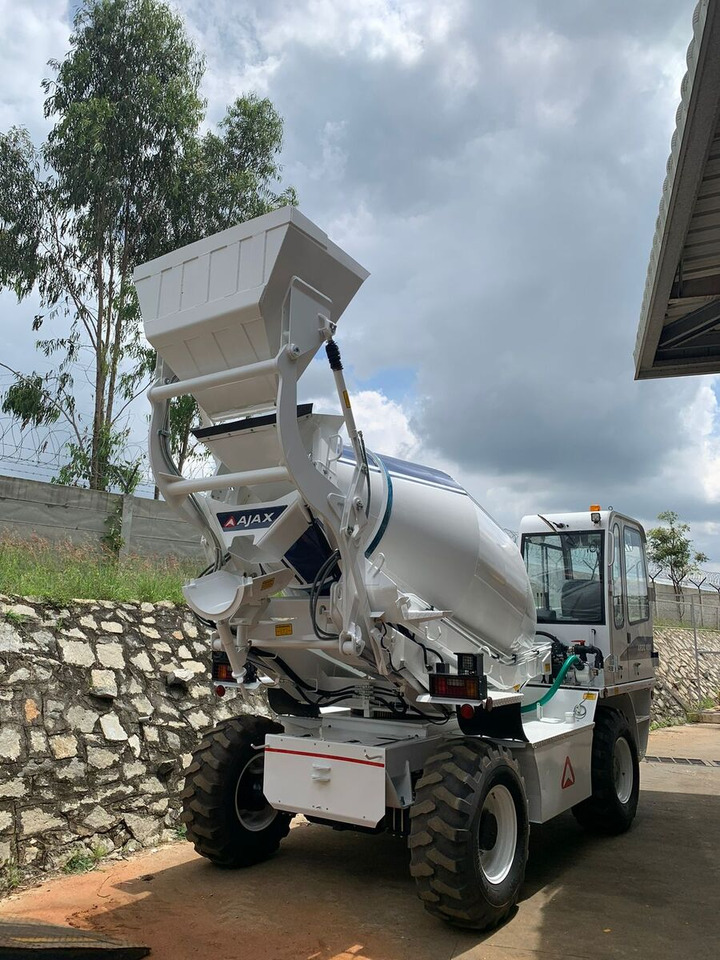 New AJAX ARGO 4000 concrete mixer truck - Truk pengaduk beton: gambar 4 New AJAX ARGO 4000 concrete mixer truck - Truk pengaduk beton: gambar 4
