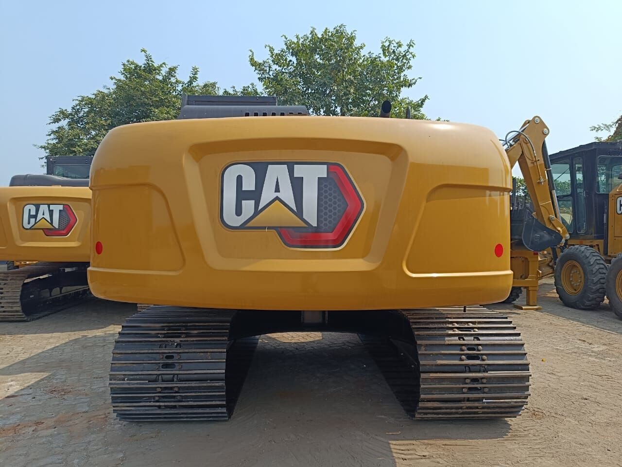 New Caterpillar 320D3GC tracked excavator - Ekskavator perayap: gambar 2 New Caterpillar 320D3GC tracked excavator - Ekskavator perayap: gambar 2