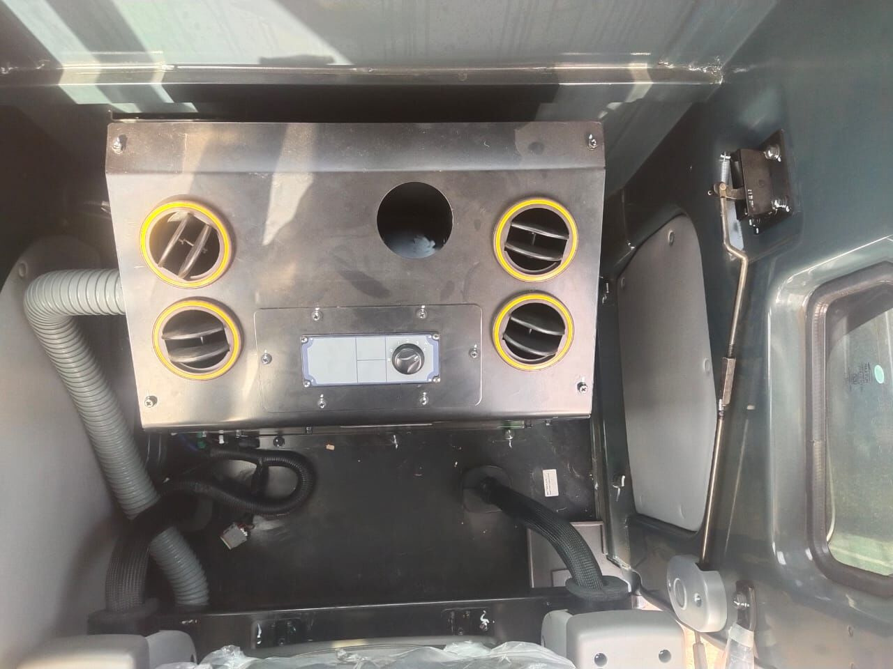 New Hyundai R210 tracked excavator - Ekskavator perayap: gambar 3 New Hyundai R210 tracked excavator - Ekskavator perayap: gambar 3