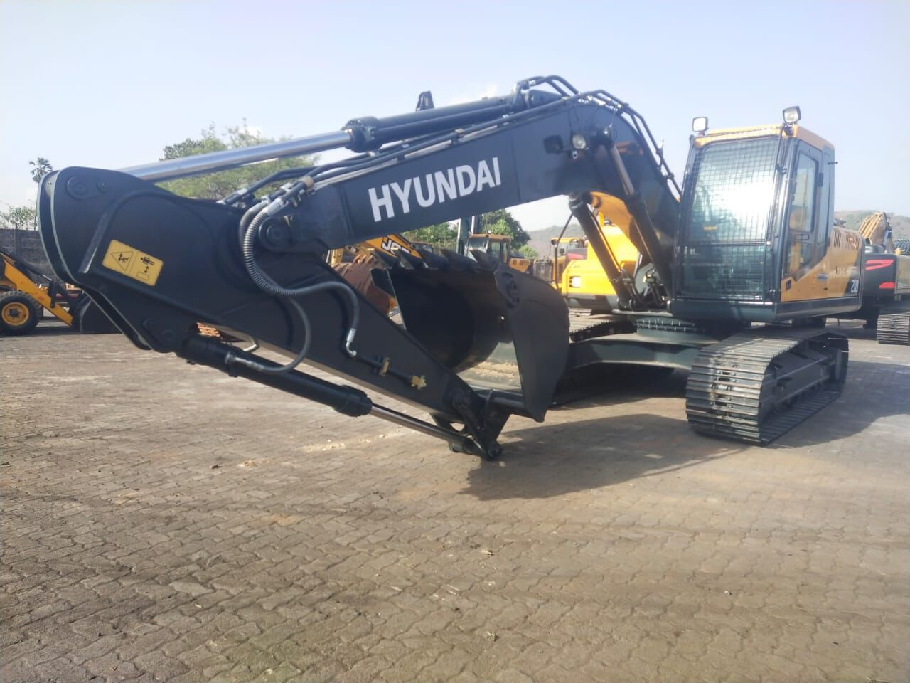 New Hyundai R210 tracked excavator - Ekskavator perayap: gambar 1 New Hyundai R210 tracked excavator - Ekskavator perayap: gambar 1
