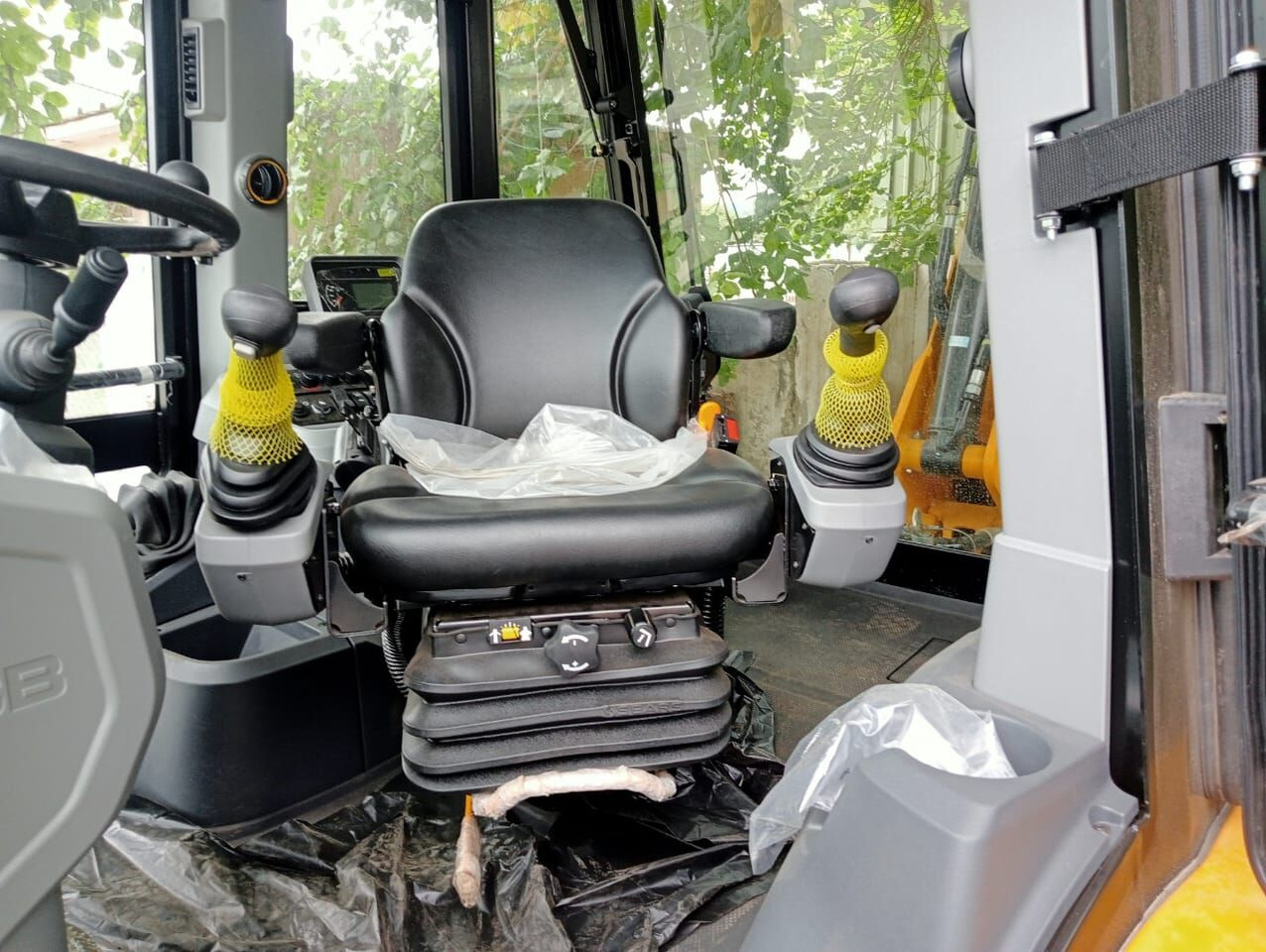 New JCB 3CX backhoe loader - Backhoe loader: gambar 1 New JCB 3CX backhoe loader - Backhoe loader: gambar 1