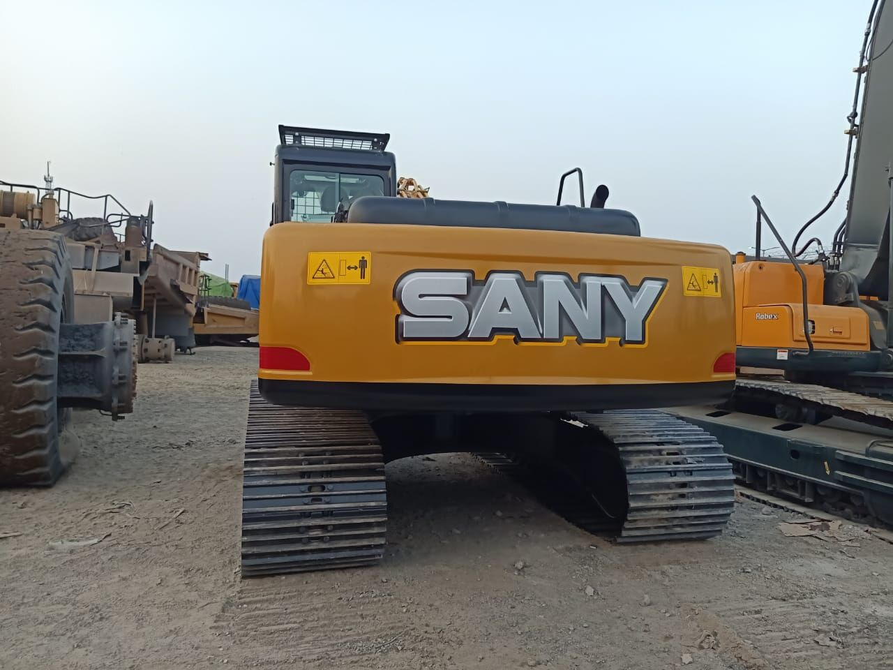 New Sany SY 215 MITSUBISHI ENGINE tracked excavator - Ekskavator perayap: gambar 2 New Sany SY 215 MITSUBISHI ENGINE tracked excavator - Ekskavator perayap: gambar 2