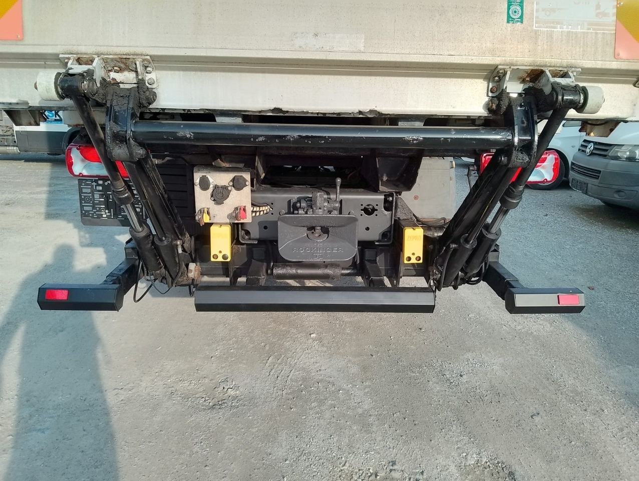 Leasing MAN TGA 18 320 MAN TGA 18 320: gambar 17 Leasing MAN TGA 18 320 MAN TGA 18 320: gambar 17