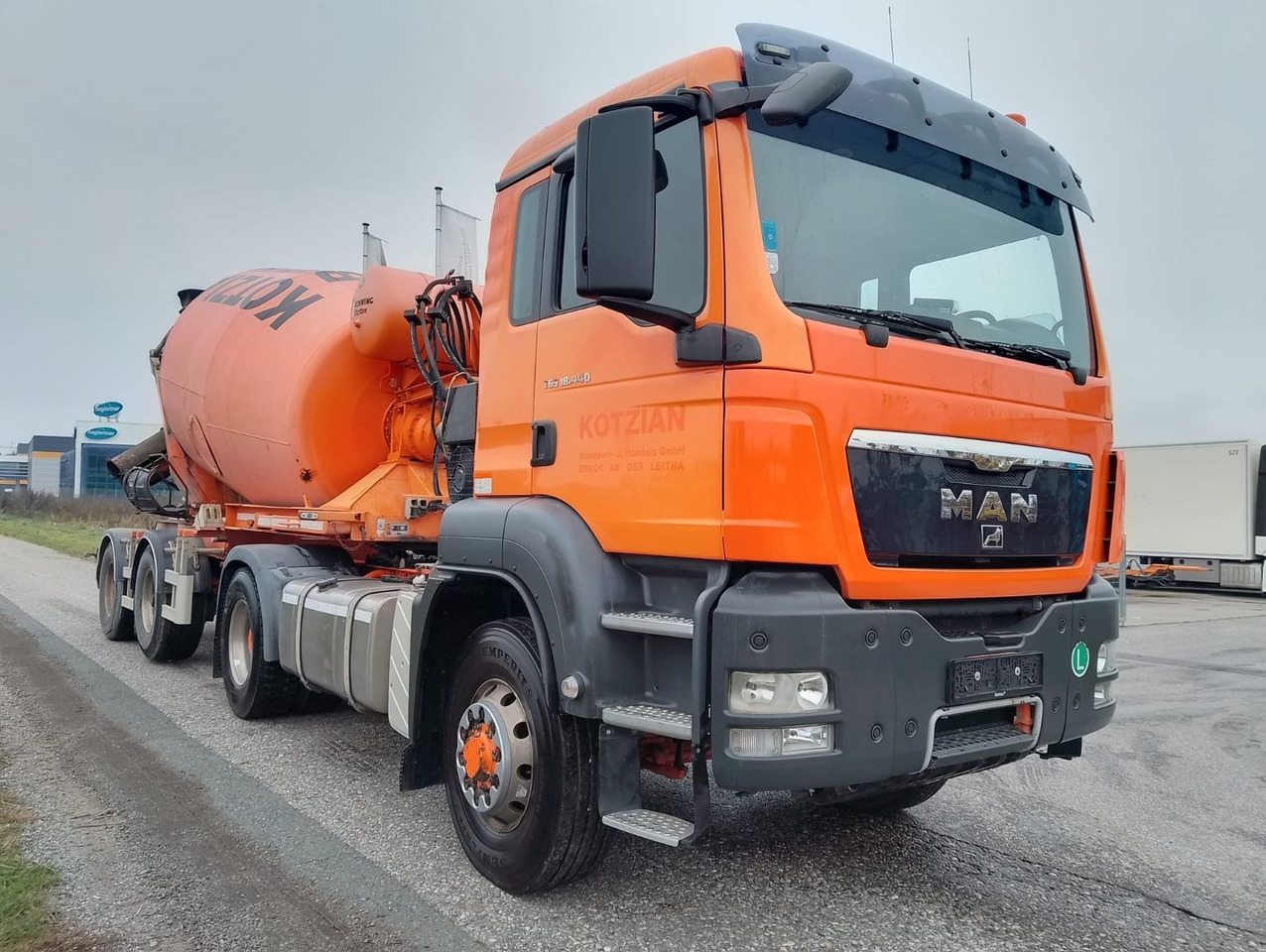 MAN TGS 440 - Truk pengaduk beton: gambar 2 MAN TGS 440 - Truk pengaduk beton: gambar 2