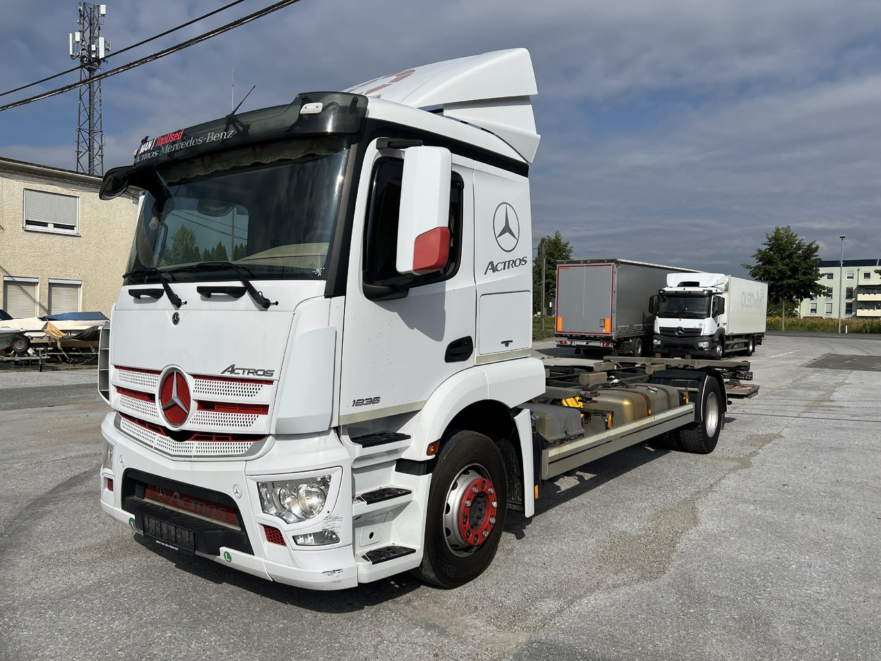 MERCEDES-BENZ ACTROS 18 36 | Klima | Kamera | Diff. | - Pengangkut kontainer/ Container truck: gambar 1 MERCEDES-BENZ ACTROS 18 36 | Klima | Kamera | Diff. | - Pengangkut kontainer/ Container truck: gambar 1