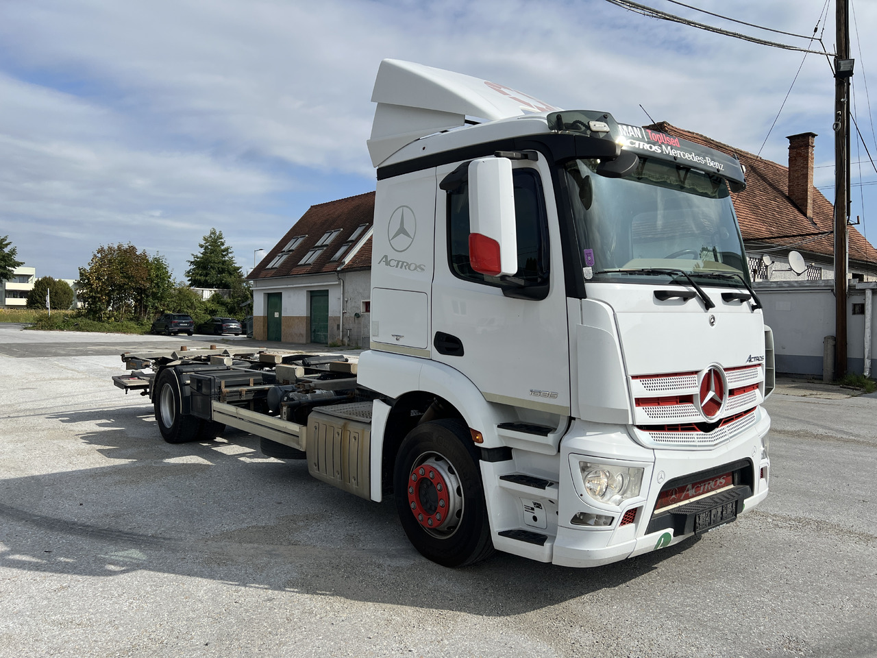 MERCEDES-BENZ ACTROS 18 36 | Klima | Kamera | Diff. | - Pengangkut kontainer/ Container truck: gambar 2 MERCEDES-BENZ ACTROS 18 36 | Klima | Kamera | Diff. | - Pengangkut kontainer/ Container truck: gambar 2