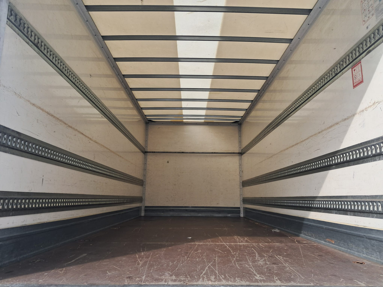 Leasing MERCEDES-BENZ ATEGO 8 16 Koffer mit LBW | Schalter | EZ 2013 MERCEDES-BENZ ATEGO 8 16 Koffer mit LBW | Schalter | EZ 2013: gambar 10