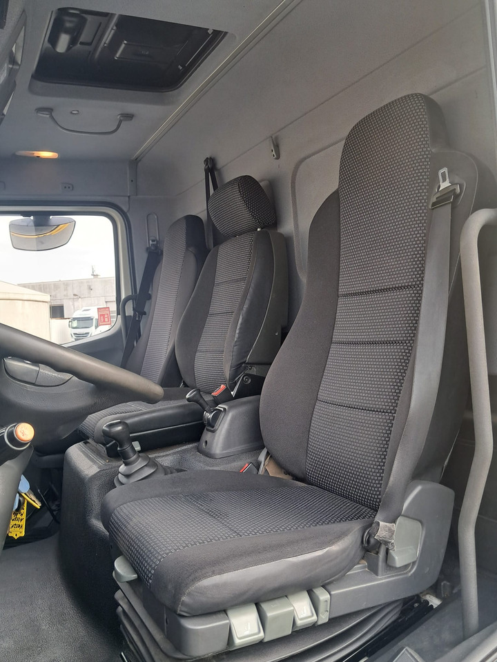 Leasing MERCEDES-BENZ ATEGO 8 16 Koffer mit LBW | Schalter | EZ 2013 MERCEDES-BENZ ATEGO 8 16 Koffer mit LBW | Schalter | EZ 2013: gambar 13