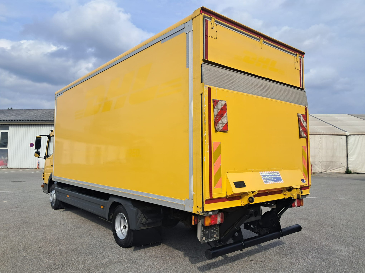 MERCEDES-BENZ ATEGO 8 16 Koffer mit LBW | Schalter | EZ 2013 - Truk box: gambar 5 MERCEDES-BENZ ATEGO 8 16 Koffer mit LBW | Schalter | EZ 2013 - Truk box: gambar 5