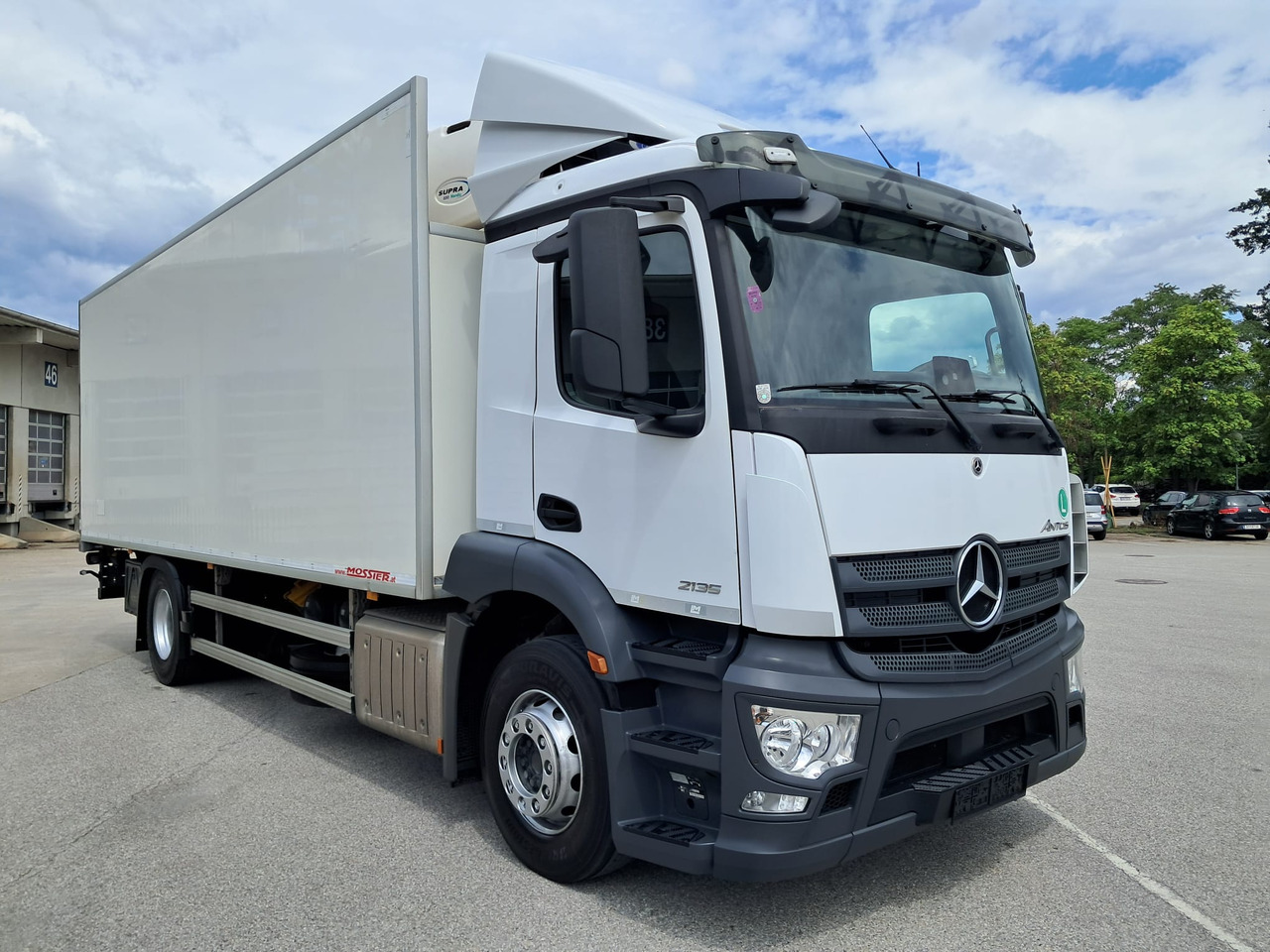MERCEDES-BENZ Antos 2135 Kühlkoffer | Supra 850 | Standheizung - Truk berpendingin: gambar 2 MERCEDES-BENZ Antos 2135 Kühlkoffer | Supra 850 | Standheizung - Truk berpendingin: gambar 2