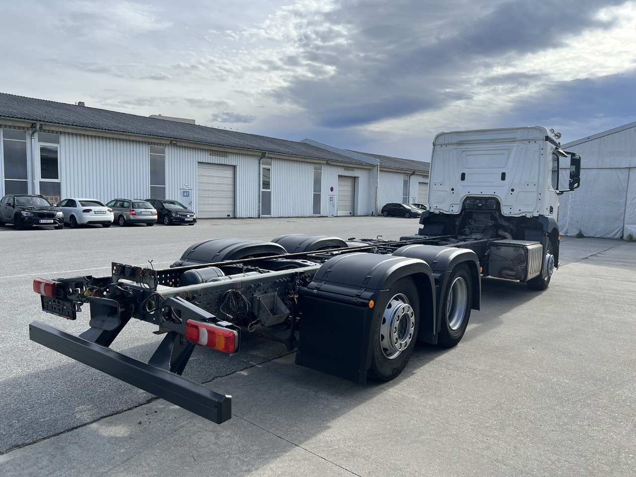 MERCEDES-BENZ Antos 25 40 | Standheizung | Klima | Liftachse - Truk sasis: gambar 3 MERCEDES-BENZ Antos 25 40 | Standheizung | Klima | Liftachse - Truk sasis: gambar 3