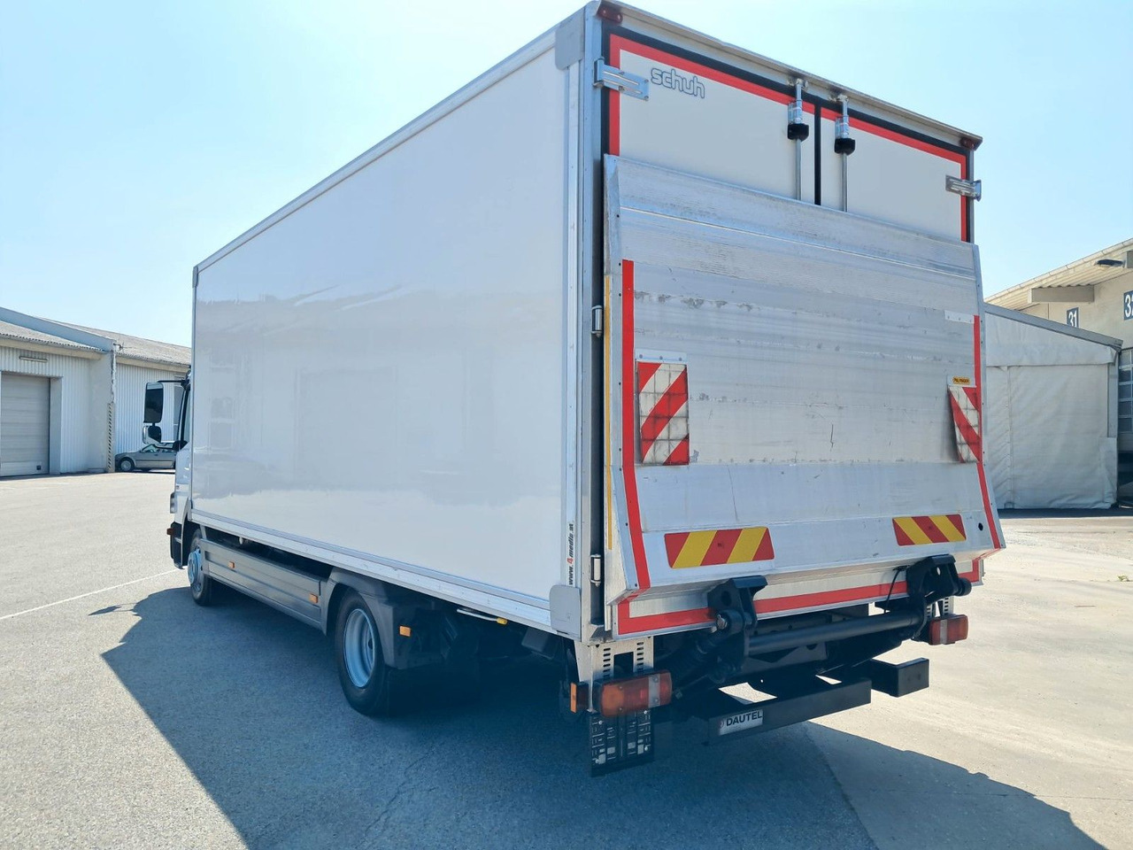 Mercedes-Benz Atego 824 Kühlkoffer | LBW | Klima | Diff - Truk berpendingin: gambar 5 Mercedes-Benz Atego 824 Kühlkoffer | LBW | Klima | Diff - Truk berpendingin: gambar 5
