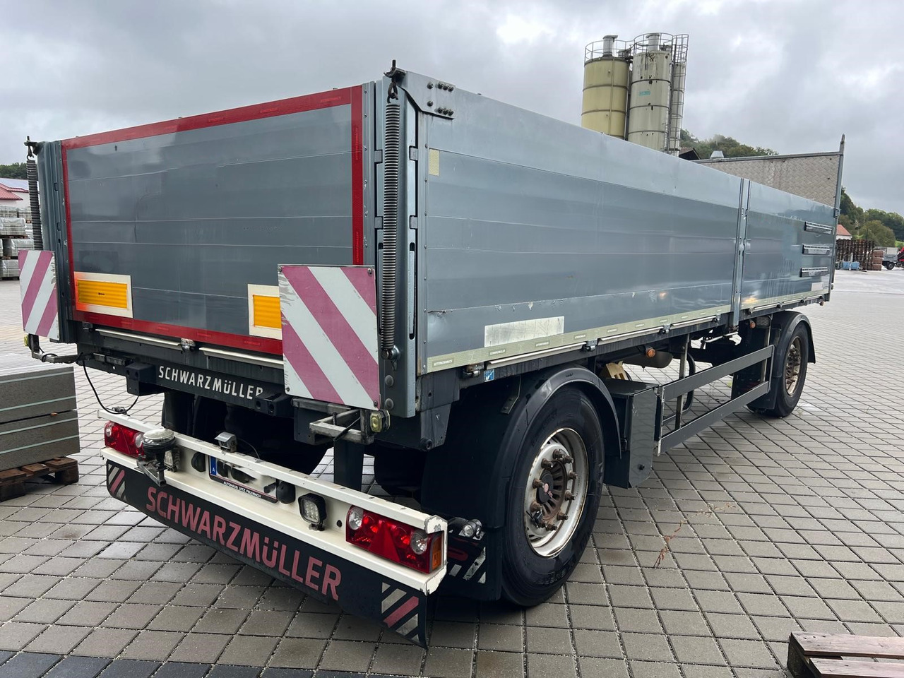 SCHWARZMÜLLER T- Serie SK 18 - Trailer flatbed: gambar 4 SCHWARZMÜLLER T- Serie SK 18 - Trailer flatbed: gambar 4