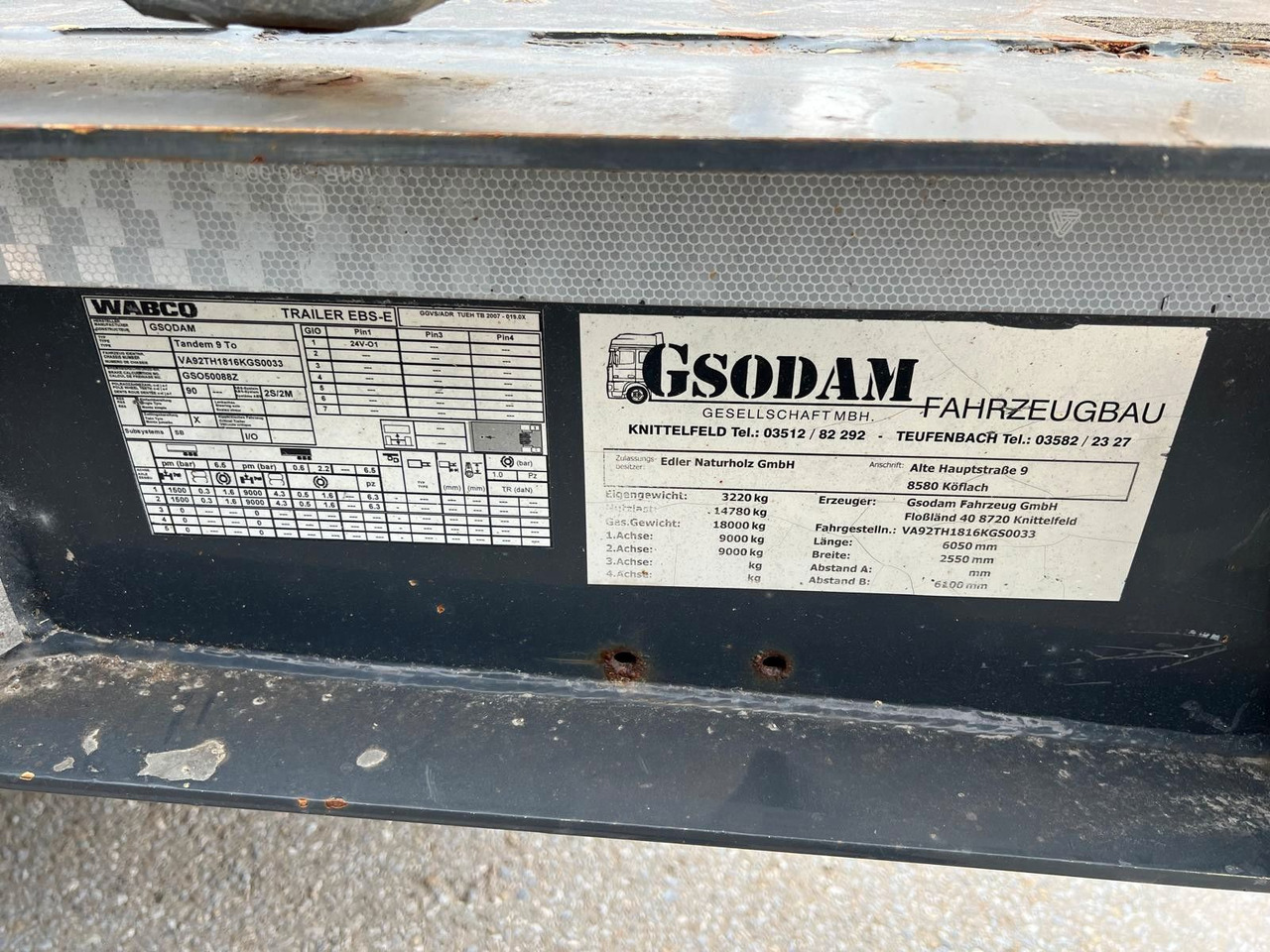 Schwarzmüller Gsodam 18t Zentralachsanhänger - Trailer pengangkut kayu: gambar 5 Schwarzmüller Gsodam 18t Zentralachsanhänger - Trailer pengangkut kayu: gambar 5
