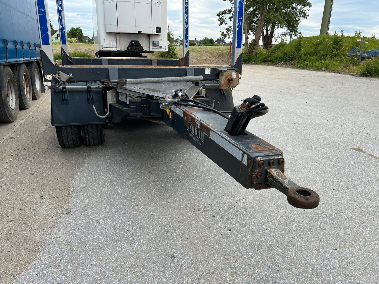 Schwarzmüller Gsodam 18t Zentralachsanhänger - Trailer pengangkut kayu: gambar 3 Schwarzmüller Gsodam 18t Zentralachsanhänger - Trailer pengangkut kayu: gambar 3