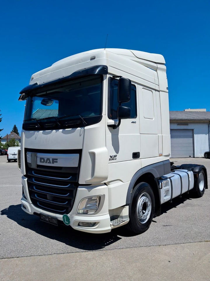 DAF XF 18.460 Schubboden | Klima | Retarder | Differ - Tractor head: gambar 1 DAF XF 18.460 Schubboden | Klima | Retarder | Differ - Tractor head: gambar 1
