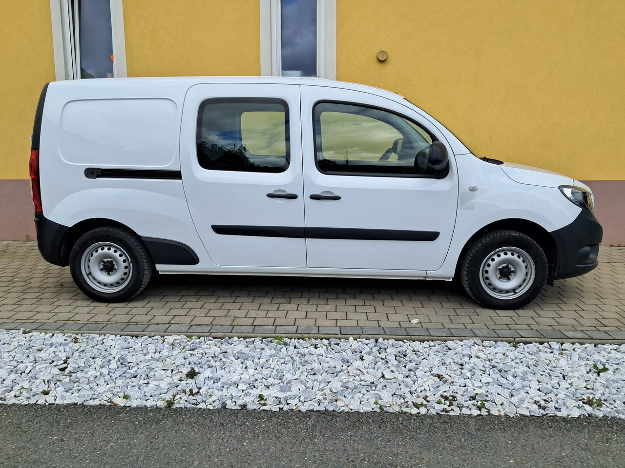 MERCEDES-BENZ Citan 109 CDI 5-Sitzer DKA | Schiebet. beids. | Klima | - Van pengiriman, Van kombi: gambar 3 MERCEDES-BENZ Citan 109 CDI 5-Sitzer DKA | Schiebet. beids. | Klima | - Van pengiriman, Van kombi: gambar 3