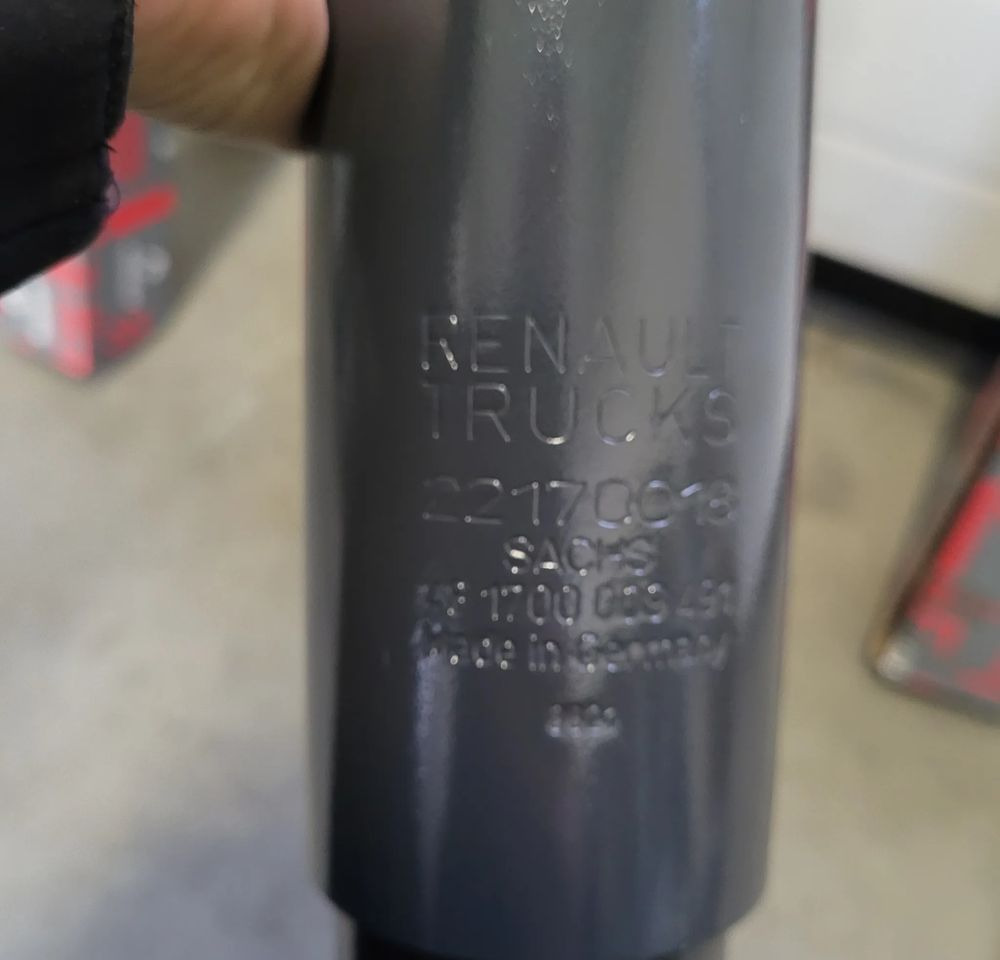 AMORTYZATORY NOWE ORYGINAL RENAULT RANGE T GAMA 742217018 22170016 - Penyerap guncangan untuk Truk: gambar 2 AMORTYZATORY NOWE ORYGINAL RENAULT RANGE T GAMA 742217018 22170016 - Penyerap guncangan untuk Truk: gambar 2