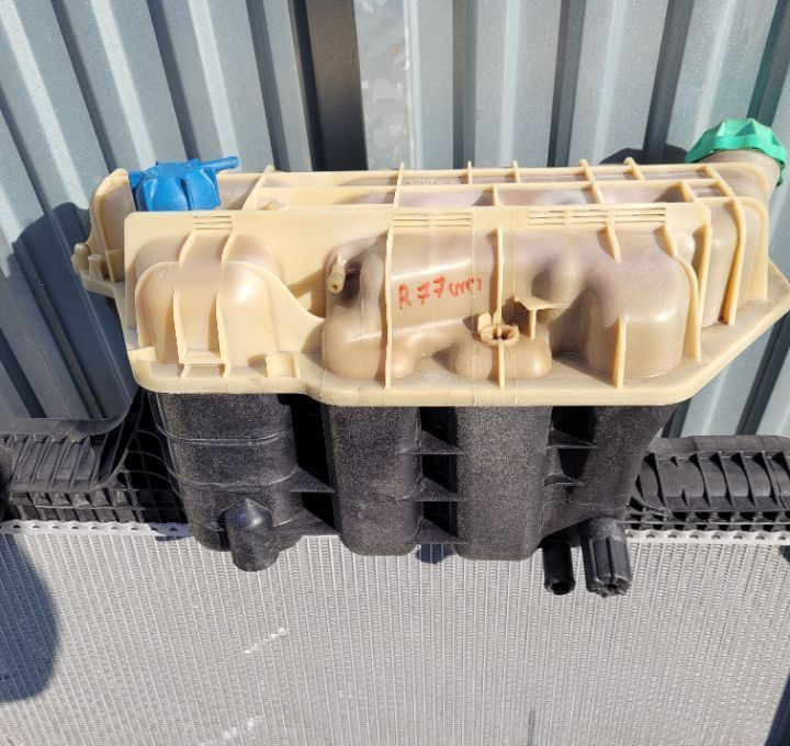 CHŁODNICA MAN TGS TGA RDZEN 77CM 81.06100-6656 - Sistem pendingin untuk Truk: gambar 3 CHŁODNICA MAN TGS TGA RDZEN 77CM 81.06100-6656 - Sistem pendingin untuk Truk: gambar 3