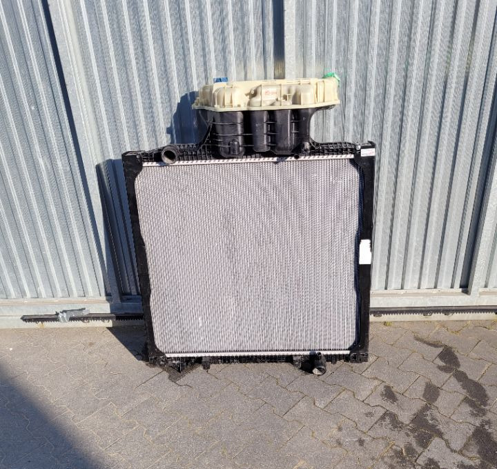 CHŁODNICA MAN TGS TGA RDZEN 85CM 81.06100-6838 NOWY ORYG. - Sistem pendingin untuk Truk: gambar 1 CHŁODNICA MAN TGS TGA RDZEN 85CM 81.06100-6838 NOWY ORYG. - Sistem pendingin untuk Truk: gambar 1