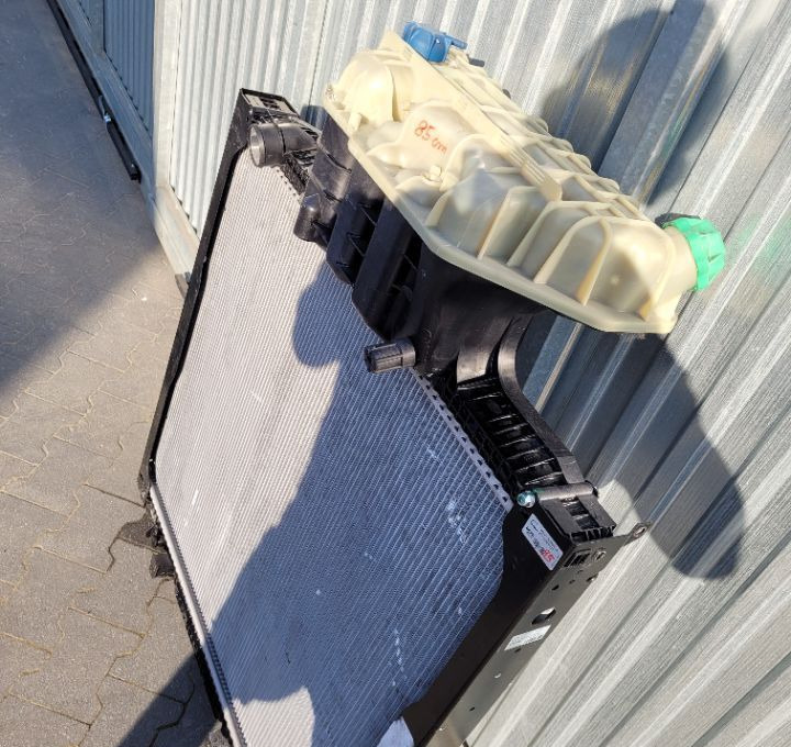 CHŁODNICA MAN TGS TGA RDZEN 85CM 81.06100-6838 NOWY ORYG. - Sistem pendingin untuk Truk: gambar 2 CHŁODNICA MAN TGS TGA RDZEN 85CM 81.06100-6838 NOWY ORYG. - Sistem pendingin untuk Truk: gambar 2